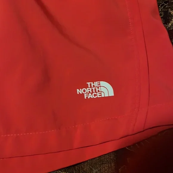 The North Face 5 inch Short - Picture 2 of 6